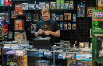 ‘É como ganhar na loteria.’ Por que os colecionadores de recordações buscam cartões de perseguição