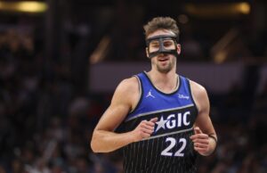 Franz Wagner, do Orlando, deixou o jogo com uma grave lesão no joelho após uma queda