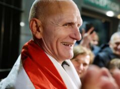 Vencedores do Prémio Nobel da Paz e outros que substituíram o presidente da Bielorrússia estavam entre os prisioneiros libertados