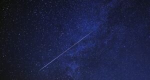 Assista ao pico da chuva de meteoros Geminídeos em 13 de dezembro em casa com esta transmissão ao vivo gratuita