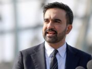 A prefeita de Nova York, Mamdani, divulga vídeo mostrando seu direito de confrontar o ICE