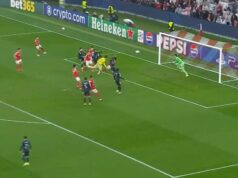 Um goleiro que marcou um gol importante na Liga dos Campeões