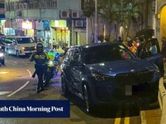 Menino de 11 anos é forçado a dirigir depois que pai desmaia enquanto dirigia em Hong Kong