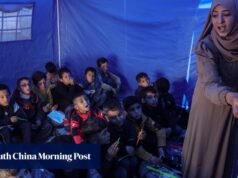 Após 2,5 anos de bloqueio israelense a Gaza, UNICEF entrega kits escolares