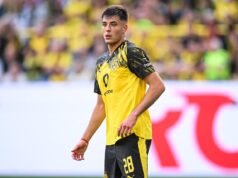 Chelsea convocou Aaron Anselmino por empréstimo do Borussia Dortmund
