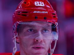 Patrick Kane iguala o recorde norte-americano da NHL de Mike Modano com 1.374 pontos