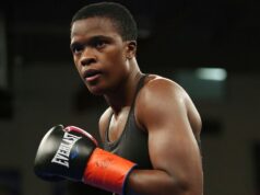 As campeãs de boxe Brown e Jones estão entre as seis mulheres que assinarão com o MVP