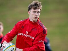 United Rugby Championship: Tom Wood pronto para fazer estreia em Munster contra o Glasgow Warriors