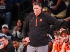 Clemson pretende continuar forte início do ACC, apresenta Pitt