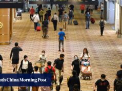 Singapura proíbe visitantes “indesejáveis” à medida que as regras de embarque das companhias aéreas entram em vigor