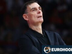 Bartzokas: “A administração nos dá uma escalação boa e cara.”