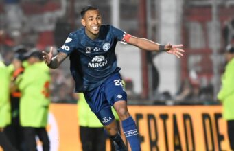 O colombiano não para de centros de tiro para se mudar para Núñez e compartilha água no rio