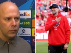 Arne Slot provoca os torcedores do Liverpool com golpes sutis em Jurgen Klopp