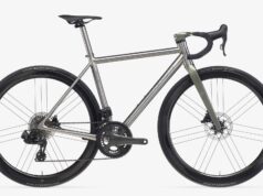 A nova bicicleta carro-chefe de € 15.000 da Passoni dispensa tubos de direção não redondos para melhorar a qualidade do passeio