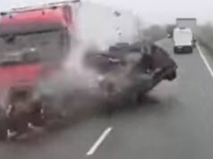 Eles registram a colisão frontal em que sete torcedores do PAOK morreram na Romênia