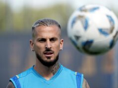 Ele não marca gol há dois anos e pode acabar com a maldição contra Messi