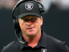 Jon Gruden recusa pedido de treinamento dos Jets Aaron Glenn