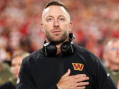 Potenciais candidatos a treinador principal da NFL em 2027: Brian Flores, assistentes do Rams entre os alvos