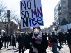 Protestos em Minneapolis após Alex Pretty ser morto em foto