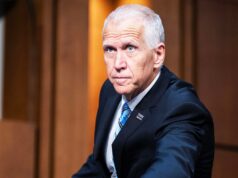 Sen Thom Tillis bloqueará Kevin Warsh, indicado por Trump ao Fed, da investigação de Powell do DOJ