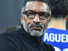 Habib Beye perdeu a estreia pelo Marselha, na derrota do OM para o Brest.