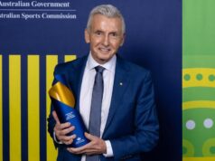 Bruce McAveney foi reconhecido com um prêmio “importante” pela Australian Sports Commission no Media Awards