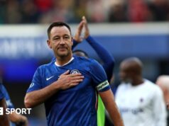 John Terry ‘desapontado’ por não ter chance de treinar o Chelsea