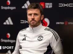 Manchester United: Michael Carrick não está interessado em brigas pessoais com o técnico do Crystal Palace, Oliver Glasner