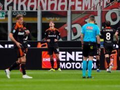 Nico Paz não perdoou presente do goleiro do Milan e colocou Como no comando do San Siro