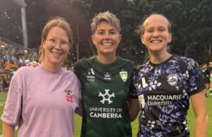 Polêmico time de futebol feminino permite que jogadora transgênero defenda a honra da estrela de Matildas, Michelle Heyman, na 200ª partida