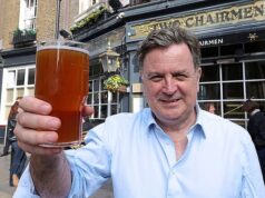 O Partido Trabalhista está sob pressão para rever seu imposto ‘falho’ sobre os bares enquanto milhares de pessoas enfrentam a ruína