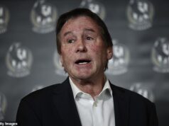 O ex-chefe de Collingwood compartilha uma GRANDE atualização de saúde após deixar o cargo na luta contra o câncer