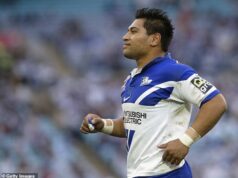 As principais estrelas dos Bulldogs se reúnem em torno do ex-companheiro de equipe Matt Utai, que permanece em estado crítico após levar dois tiros fora de sua casa