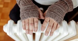 Os limites máximos dos preços da energia cairão em abril, mas os custos fixos aumentarão NOVAMENTE