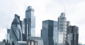 Por que o FTSE está de volta e pode continuar a dominar: HAMISH MCRAE