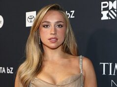 Canadenses furiosos disseram a Tate McRae para largar o suposto namorado Jack Hughes após a partida de hóquei nos Jogos Olímpicos de Inverno