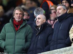 As medidas brutais de corte de custos de Sir Jim Ratcliffe FUNCIONARAM: O chefe do Man United elogia os resultados financeiros positivos do clube depois que o coproprietário empunha impiedosamente o machado