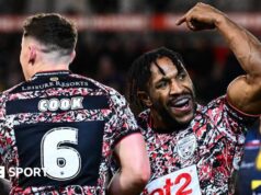 Superliga: Leigh Leopards 26-14 Leeds Rhinos