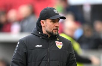 Hoeneß saudou “três pontos importantes” quando Schuster desferiu um golpe brutal no final da derrota para o Estugarda