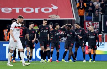 Leverkusen está em apuros depois de quatro gols no St. Pauli