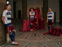 O HSV comemora a vitória na Bundesliga em 1887 com uma camisa especial