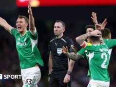 O árbitro Chris Kavanagh e o assistente Nick Greenhalgh renunciaram após erros do Newcastle na FA Cup