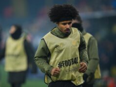 “Ele não está em sua melhor forma no momento” – lenda do Dortmund critica Adeyemi