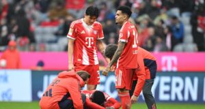 Notícias sobre lesão de Alphonso Davies no Bayern