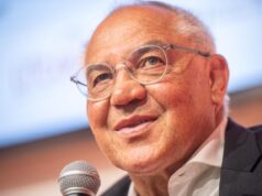 Felix Magath está associado ao retorno ao Wolfsburg à medida que a pressão aumenta sobre Bauer