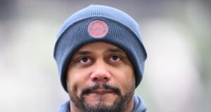 Kompany aguarda exame médico do Bayern antes de ser convocado para a escalação final do Dortmund