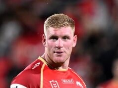 A estrela dos Dolphins, Thomas Flegler, marca contra o Gold Coast Titans, Selwyn Cobbo mostra sinais de vida