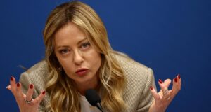 Meloni, o referendo e o espectro da primeira votação (se Ninguém vencer)