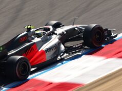 Audi se torna radical com 2026 side pods no teste de F1 no Bahrein