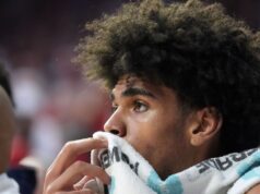 Arizona perdeu a estrela Koa Peat devido a uma lesão na derrota para a Texas Tech